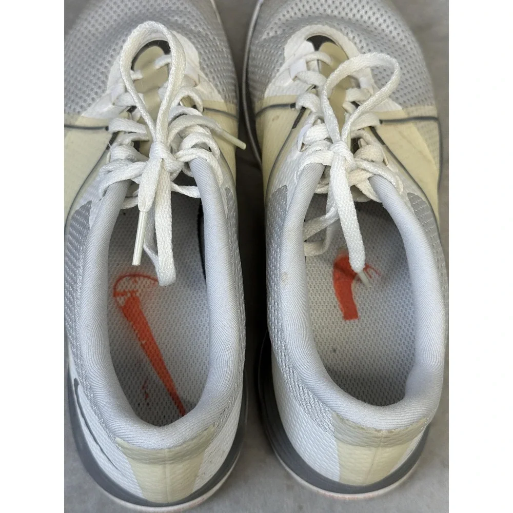 Nike Training Shoes Womens Size 8.5 White Gray‎ Lunarlon Sneakers 628539-002